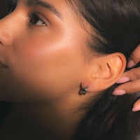 Thin Huggies Earrings - Silver