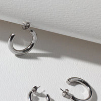Minimalist Hoop Earrings - Silver