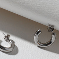 Minimalist Hoop Earrings - Silver