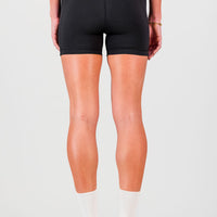 Essential Leah Short