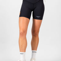 Essential Contour Short