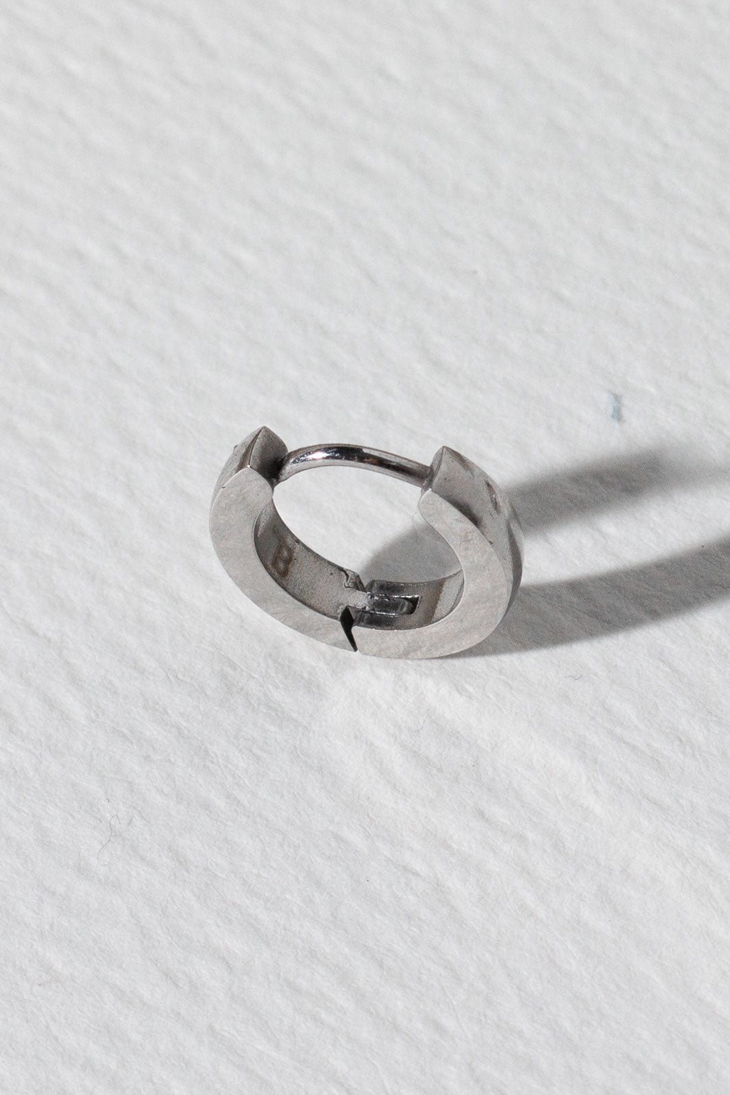 Thin Huggies Earrings - Silver