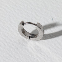 Thin Huggies Earrings - Silver
